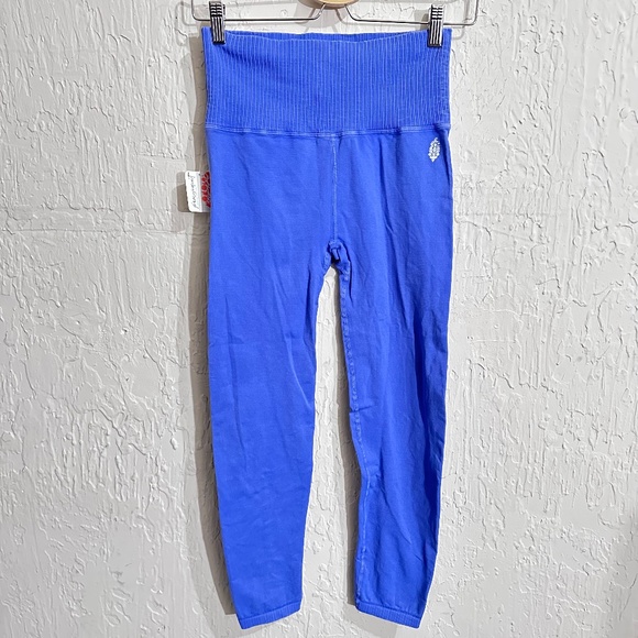 FP Movement by Free People Pants - NWT FREE PEOPLE MOVEMENT High-Rise 7/8 Length Good Karma Leggings SIZE M/L